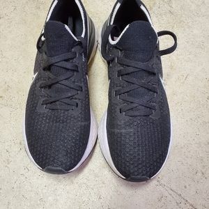 Nike React Infinity black running shoes